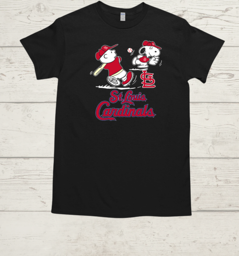 Peanuts Charlie Brown And Snoopy Playing Baseball St. Louis Cardinals T-Shirt