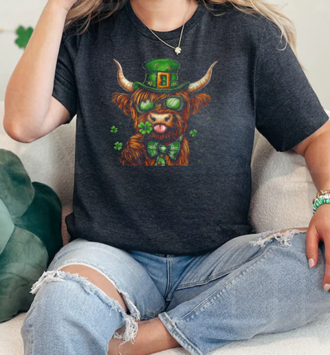 Highland Cow St. Patrick's Day Retro Coquette St Patty's Day T-Shirt Classic Women's T-shirt
