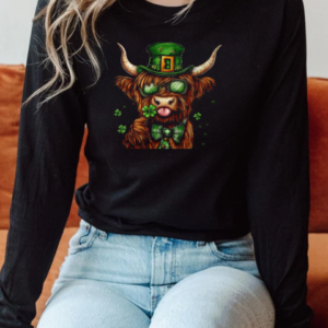 Highland Cow St. Patrick's Day Retro Coquette St Patty's Day T-Shirt Long Sleeved T-shirt