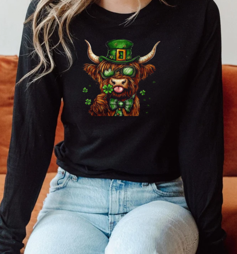 Highland Cow St. Patrick's Day Retro Coquette St Patty's Day T-Shirt Long Sleeved T-shirt