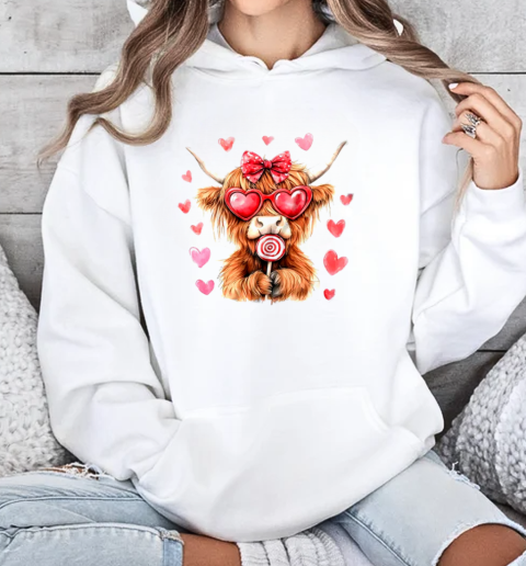 Highland Cow Valentine Coquette Valentine's Day Retro Heart T-Shirt Unisex Hoodie