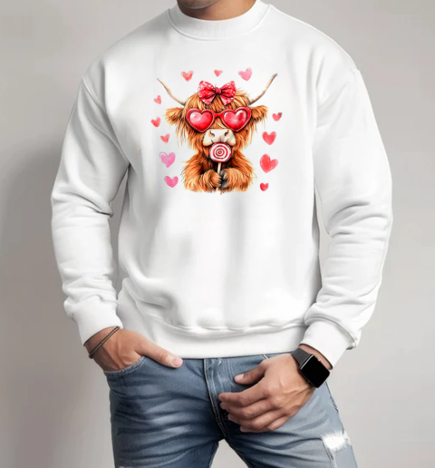 Highland Cow Valentine Coquette Valentine's Day Retro Heart T-Shirt Unisex Sweatshirt