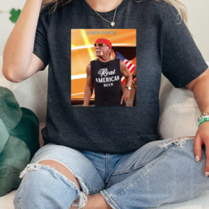 Hulk Hogan Crowd Booing Real American Out Of Netflix T-Shirt Classic Women's T-shirt