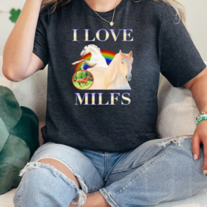 Love Milfs Horse T-Shirt Classic Women's T-shirt