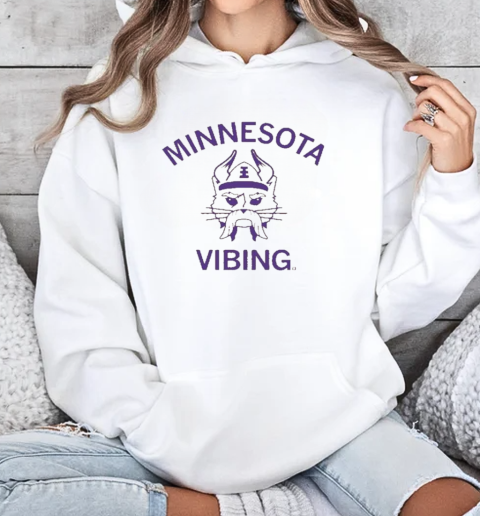 Minnesota Vibing T-Shirt Unisex Hoodie