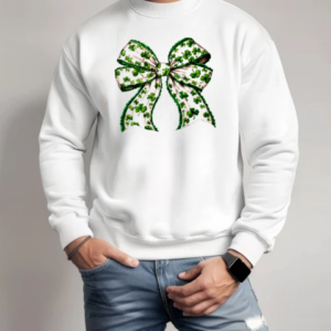 Retro Coquette Patrick's Day St Patty's Day Lucky Shamrock T-Shirt Unisex Sweatshirt