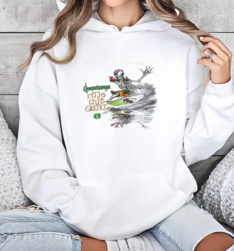 Skeleton Surfing Goosebumps Ride The CUrl T-Shirt Unisex Hoodie