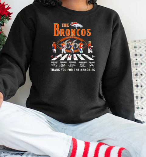 The Denver Broncos 1959 2025 Signature Thank You For The Memories  Unisex Sweatshirt