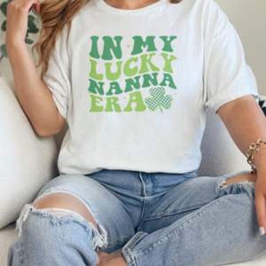 Top Retro Groovy In My Lucky Nanna Era T-Shirt Classic Women's T-shirt