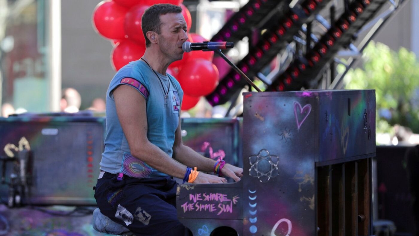 Tech company launches investigation into viral footage of couple embracing at Coldplay concert