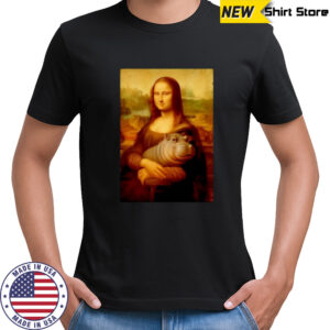 Mona Lisa carry Moodeng shirt