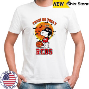 Trick or Treat Cincinnati Reds Snoopy Halloween shirt